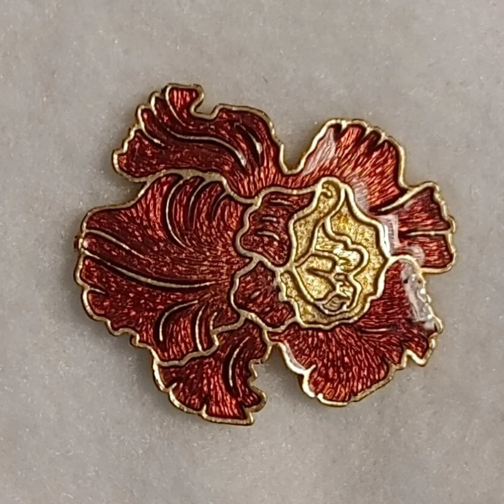 Vintage Floral Flower Red Enamel Gold Tone Brooch Pin